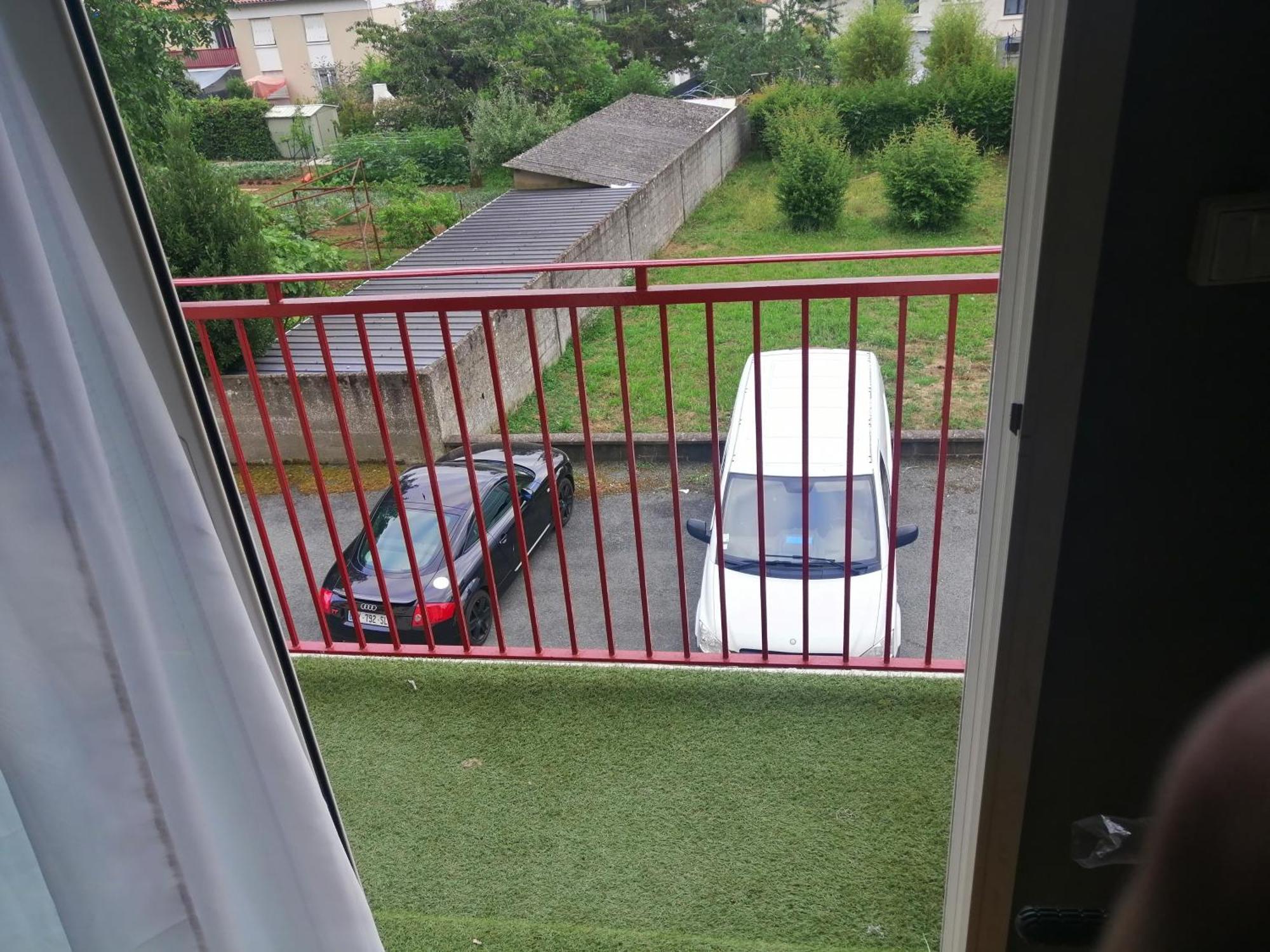 Chambre Dans Appartement A Niort Exteriör bild